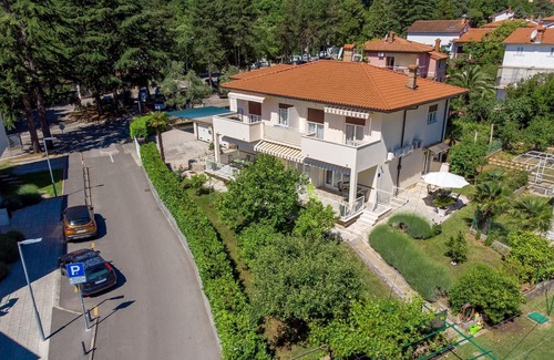 Obrs Apartment | Holiday apartment Mošćenička Draga for 3 - 5 persons with 2 bedrooms - Row house