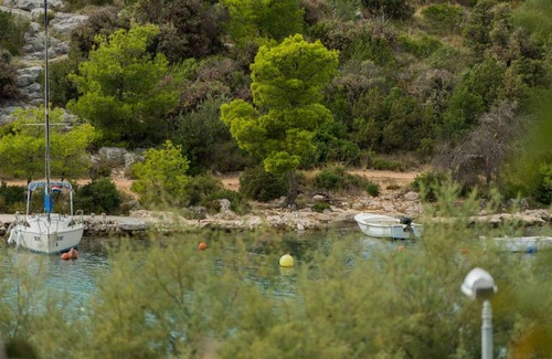 Grebastica Apartment | Holiday apartment 10 m from the beach
