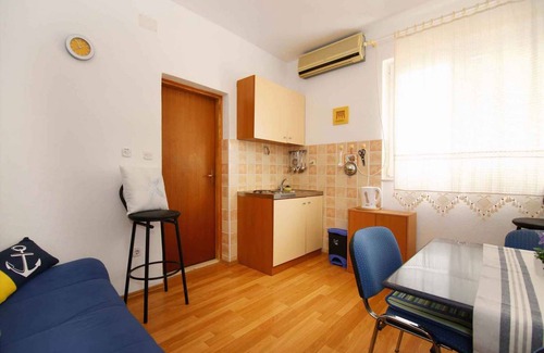 Sevid Apartment | Holiday apartment 10 m from the beach