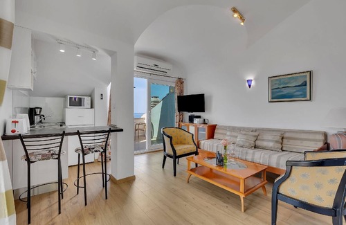 Drasnice Apartment | Holiday apartment Drasnice for 1 - 3 persons with 1 bedroom - Holiday apartment in one or multi-fami