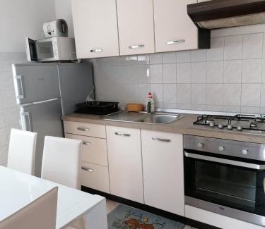 Funtana Apartment | Holiday apartment in Funtana with terrace, air conditioning, WiFi, washing machine 4990-2
