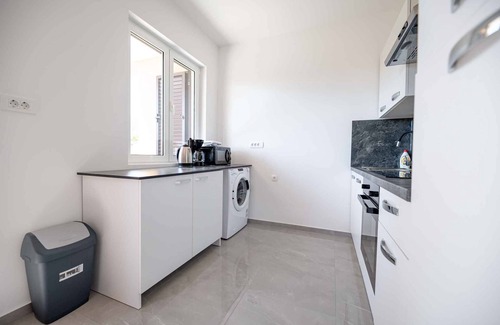 Seline Apartment | Holiday apartment mit Klimaanlage und Balkon