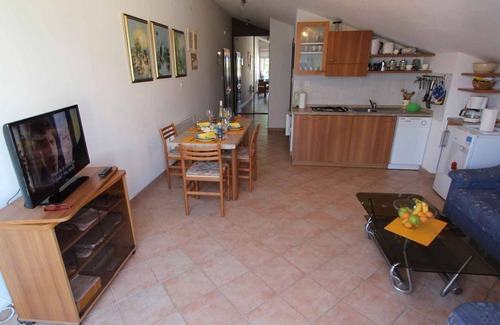 Porat Apartment | Holiday apartment mit Klimaanlage und Balkon