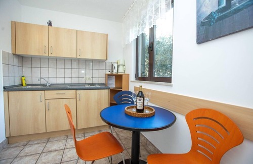 Duce House | Holiday apartment Omiš for 1 - 3 persons with 1 bedroom - Holiday house
