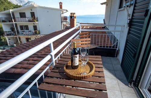 Duce House | Holiday apartment Omiš for 1 - 3 persons with 1 bedroom - Holiday house
