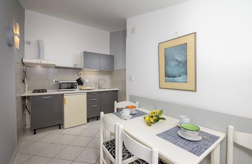 Stinjan Apartment | Holiday apartment Pula for 1 - 4 persons with 2 bedrooms - Holiday apartment in one or multi-family
