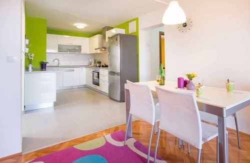 Vrbnik Apartment | Holiday apartment with and sea view