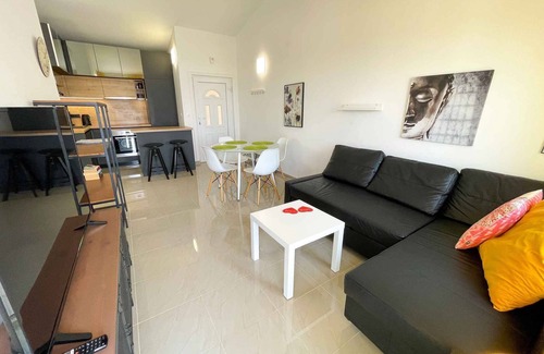 Klanfari Apartment | Holiday apartment with balcony and sea view