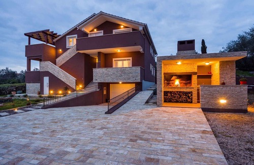 Preko Apartment | Holiday apartment with Pool