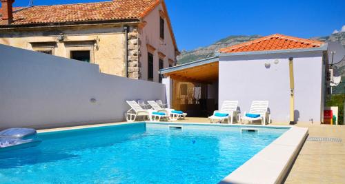 Gruda House | Holiday Home Belmondo