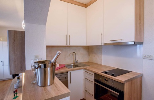 Brist House | Holiday home for 10 guests with 120m² in Brist - Podaca (118575)