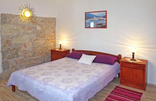 Posedarje House | Holiday Home Kapitan by Interhome