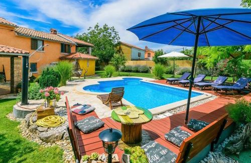 Cabrunici House | Holiday Home Loreta by Interhome