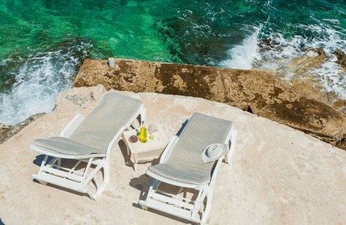 Blato House | Holiday Home Luna - Two Bedroom Holiday Home with Sea View