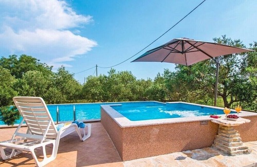 Rudine House | Holiday home Marija, (15712), Kaštel Novi, hr