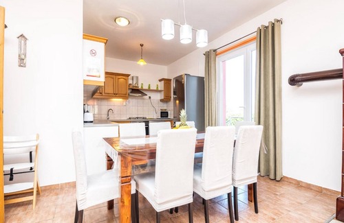 Pirovac House | Holiday Home Marinela - Four Bedroom Holiday Home with Swimming Pool