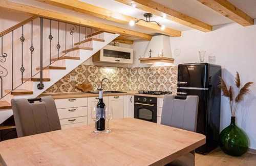 Cres House | Holiday home mit Klimaanlage und Meerblick