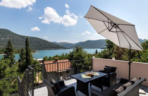 Hodilje House | Holiday Home Monika