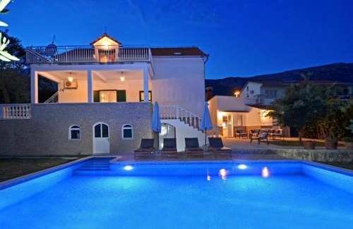 Kastel Sucurac House | Holiday Home Nevera
