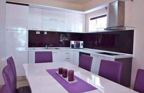 Vinisce House | Holiday home Nila, (15021), Vinišce, hr