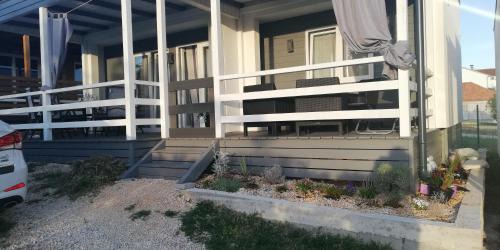 Pakostane House | Holiday Home Sunny Deck