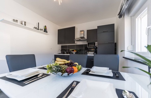 Krusevo Villa | Holiday home with swimming pool