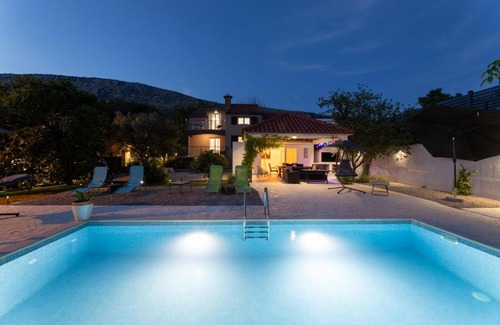 Srinjine House | Holiday Home Zrincy