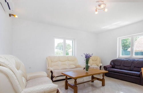 Bristane House | Holiday house Brist - with pool: - Drinovci, Riviera Sibenik, Croatia