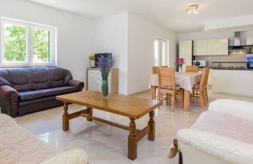 Bristane House | Holiday house Brist - with pool: - Drinovci, Riviera Sibenik, Croatia