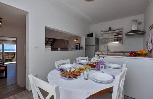 Tucepi House | Holiday house Gornje Tučepi for 1 - 5 persons with 2 bedrooms - Holiday house