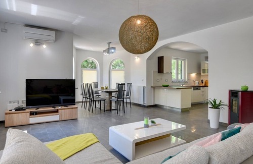 Kapelica House | Holiday house Labin for 1 - 8 persons with 4 bedrooms - Holiday home
