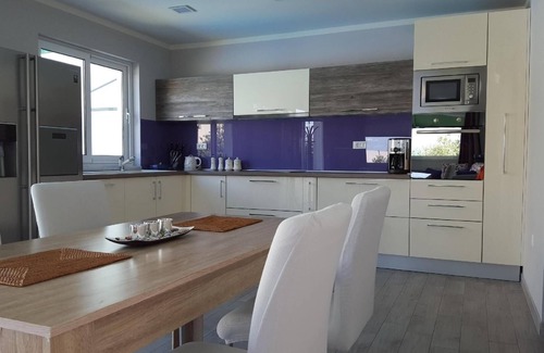 Vrpolje House | Holiday house Makarska for 2 - 4 persons with 2 bedrooms - Twin house