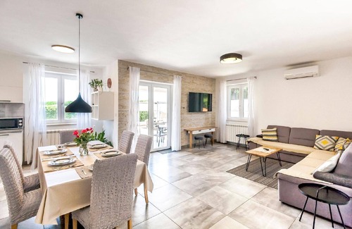 Marcana House | Holiday house Marcana for 1 - 7 persons with 3 bedrooms - Holiday house