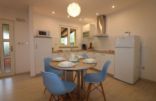 Vrvari House | Holiday house Poreč for 1 - 4 persons with 2 bedrooms - Holiday home