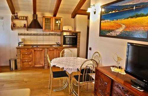 Tar-Vabriga House | Holiday house Tar for 1 - 6 persons with 3 bedrooms - Twin house