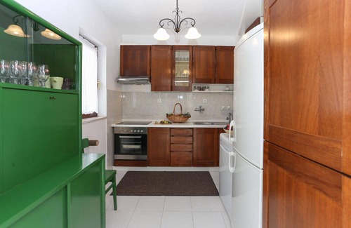 Trilj House | Holiday house Trilj for 1 - 10 persons with 4 bedrooms - Holiday house