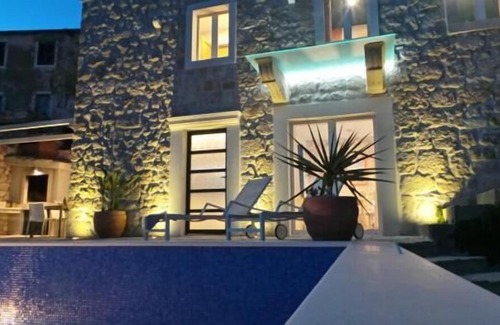 Srida sela House | Holiday house Tučepi for 1 - 4 persons with 2 bedrooms - Holiday home