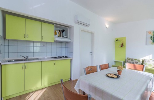 Tinjan House | Holiday house with private pool No.6 in holiday park Jelovci