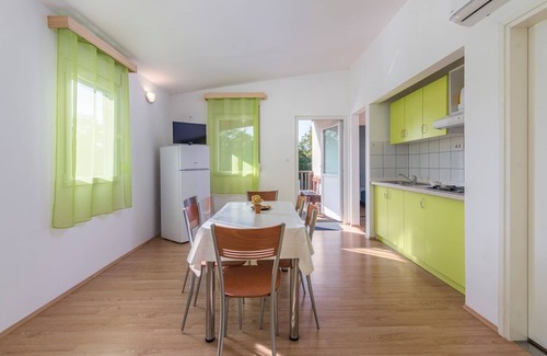 Tinjan House | Holiday house with private pool No.6 in holiday park Jelovci