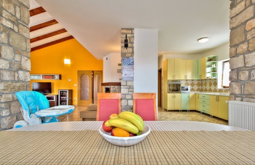 Kastel House | Holiday house with private pool for 6 persons with barbecue