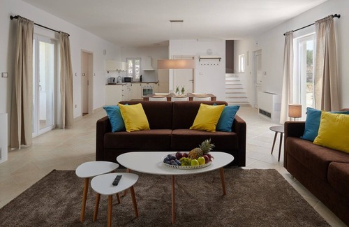 Stari Grad Villa | Holiday villa Doris with private pool and garden