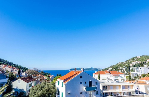 Lapad Apartment | Homerez - 300 m away from the beach! Appartement for 4 ppl. at Dubrovnik