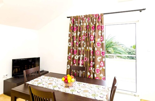 Lapad Apartment | Homerez - 300 m away from the beach! Nice appartement for 4 ppl. at Dubrovnik