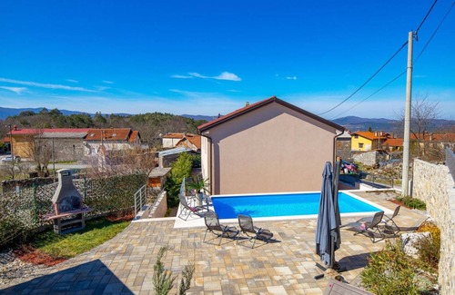 Lipa House | House ∙ 5 bedrooms ∙ 10 guests