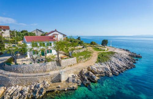 Lun House | House for rent "Figurica" Lun