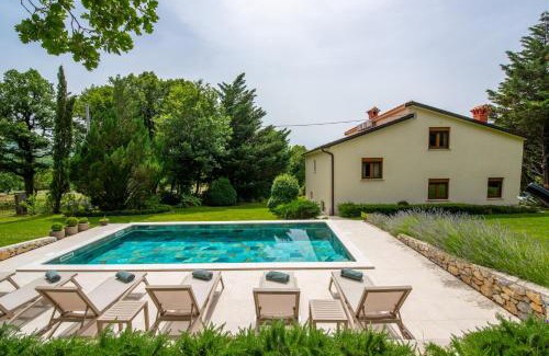 Lupoglav House | House Iva- peacefull getaway