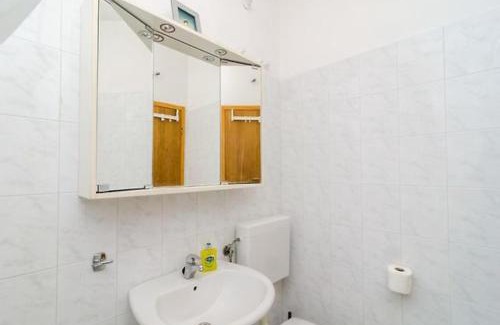 Zuljana Apartment | House Lopin