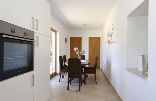 Sestanovac House | House Marijan (43541-K1) - Šestanovac