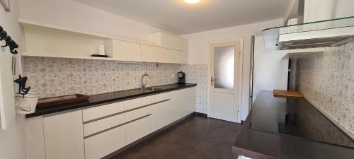 Stari Grad House | House Stone house Skor