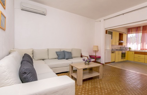 Podglavica House | House Sunčani dvori (39251-K1) - Rogoznica